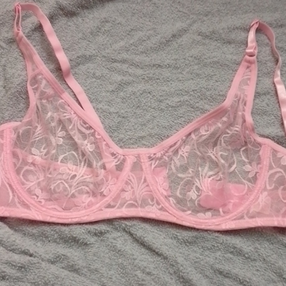 34C Light Pink Lace Bra